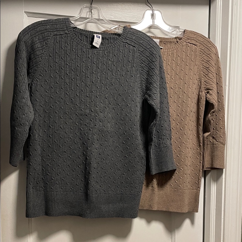 GAP Cable Knit Crew Neck Sweaters - Gray & Tan